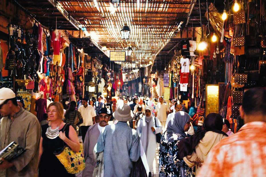 How to get around in Marrakech souks? Do you need a map for the Marrakech souk?