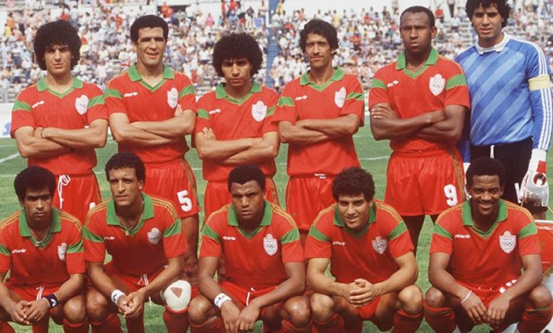 The Moroccan team lined up before the match in Monterrey, Mexico on 6 June 1986.