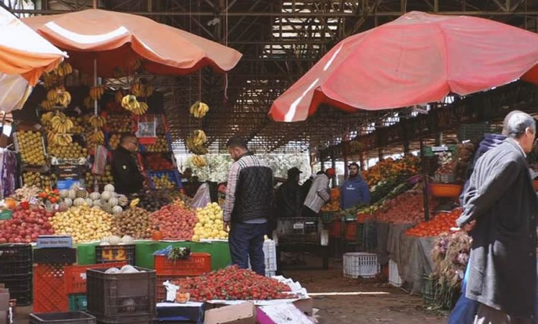 Merchants who sells fresh and generous quantities of fruit and vegetables in the biggest souk in Africa, in Agadir, called Souk El Had